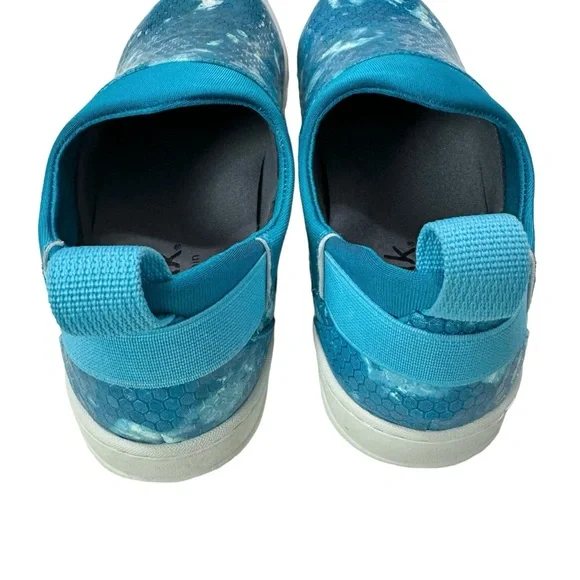 NWOT SoftWalk Maya Snakeskin Print Waterproof Slip-On Sneaker in Blue Waves 8.5 - Picture 9 of 16
